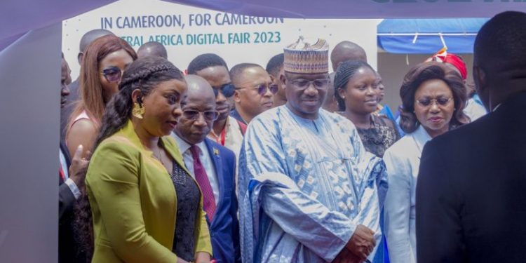 Cameroun – Économie numérique : Le gouvernement reconnaît l&rsquo;apport de l&rsquo;assistance internationale