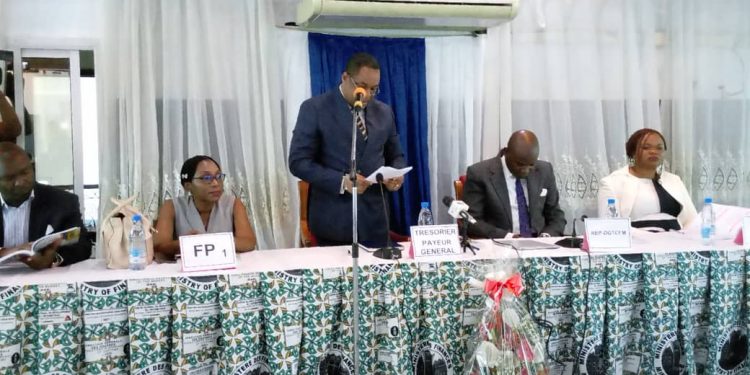 Cameroun – Innovations de la loi de finances 2023: Dr Jean Didier Afane Fono édifie les comptables publics du Littoral 1