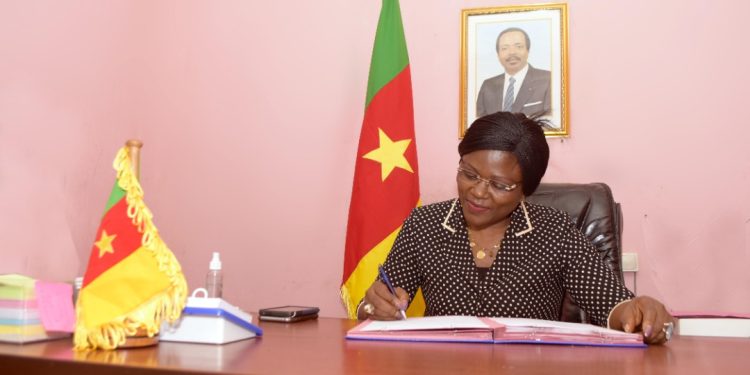 Cameroun – Exclusif : Solange Venerande Douanla apporte son soutien à un candidat à l&rsquo;élection de l&rsquo;ordre des médecins