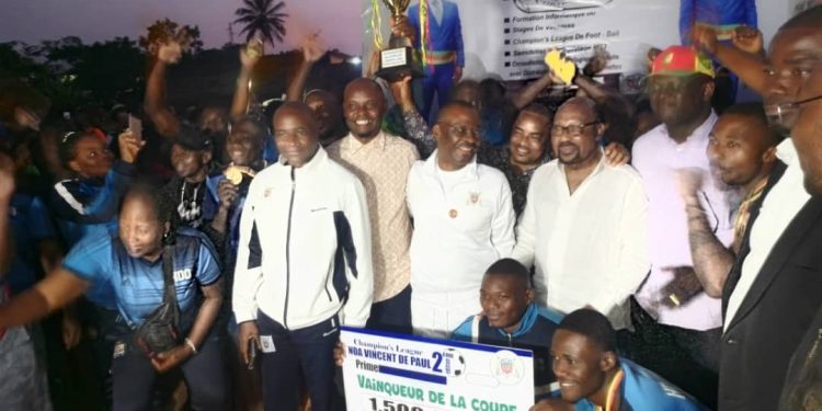 Cameroun – Présidentielle 2025 : Le maire Dr Vincent  DE Paul NOA appelle au plébiscite de Paul Biya.