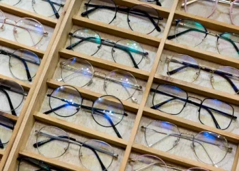 Cameroun – Prolifération des verres ophtalmiques dangereux: Solange Douanla tire la sonnette d&rsquo;alarme